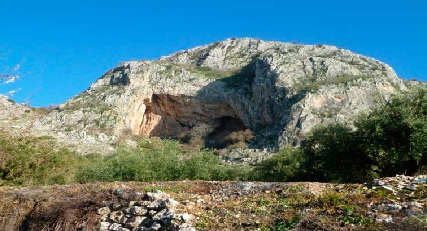Cueva de las Grajas